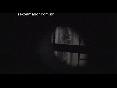 ❤️ Lourinho é secretamente filmado por um voyeur de bairro escondido atrás de tijolos ocos ❌ Porno real em porno pt-br.camasexys.top ❌️